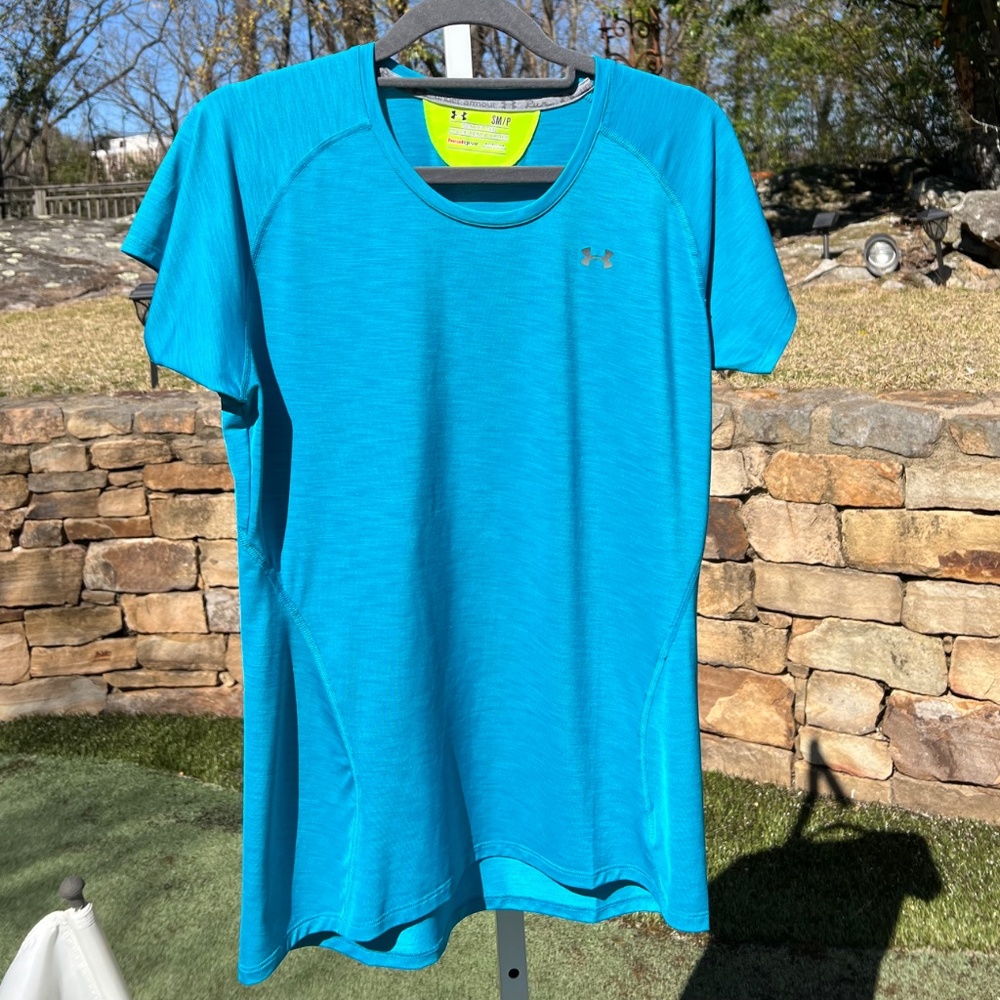 Under Armour Womens Blue Short Sleeve Shirt
